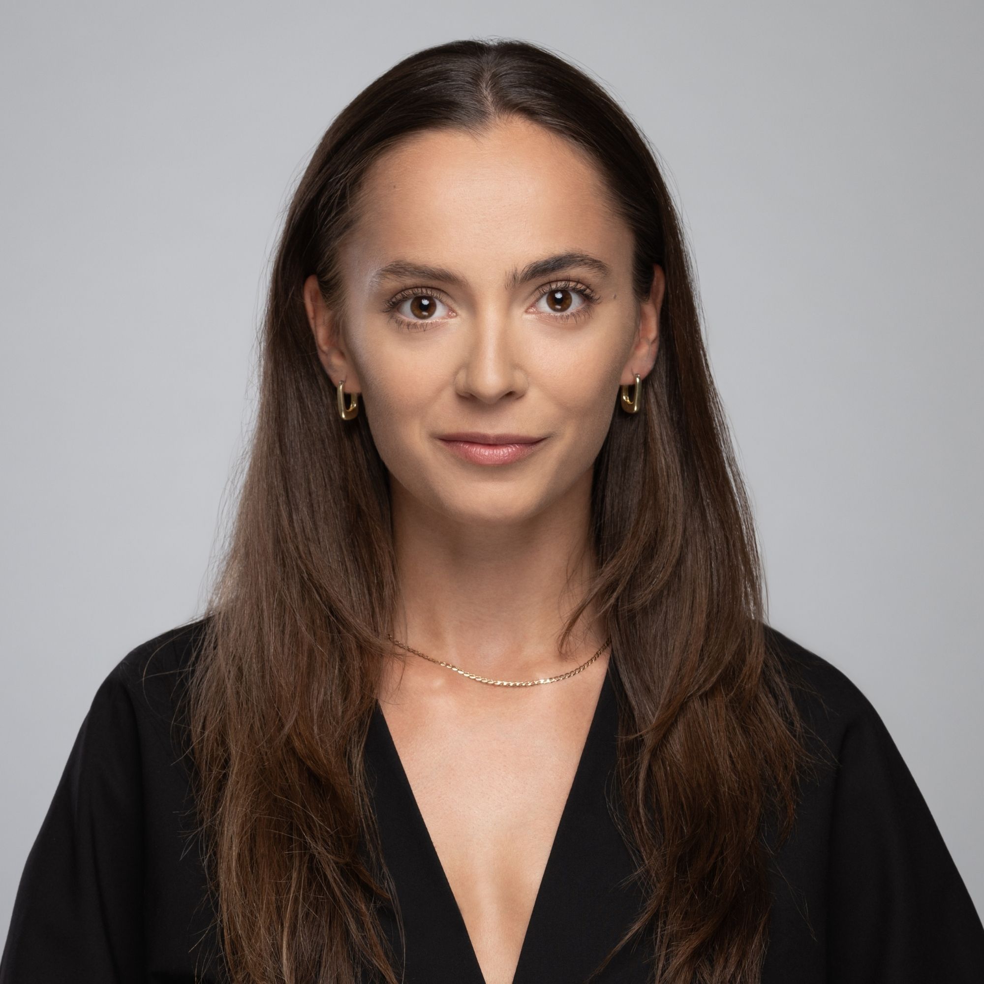 Zdjęcie przedstawiające Senior Associate kancelarii Julię Wyszyńską-Karłoskę